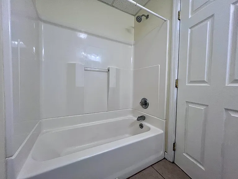 264 Mechanic St #G — Photo 14