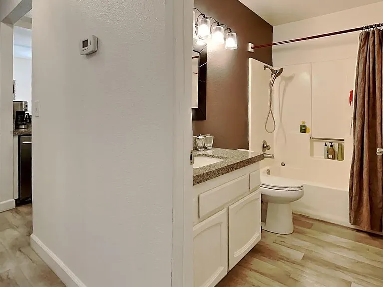 3400 Sullivan Ct #215 — Photo 7