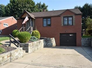 427 Salvini Dr, Pittsburgh, PA 15243