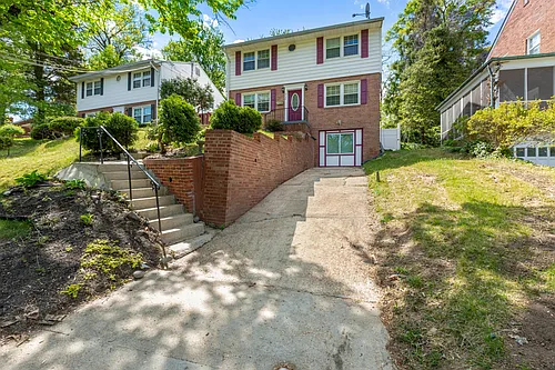 3726 Camden St SE Photo 1