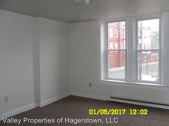 4th image of 632 W Washington St APT 1