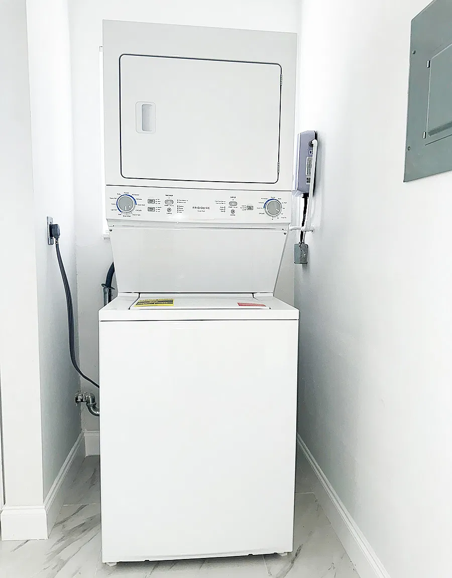 1 bed, 825 sqft, $1,800 — Photo 3