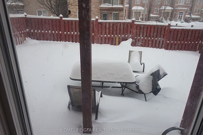 Toronto House for rent - 4 Bedrooms — photo 32