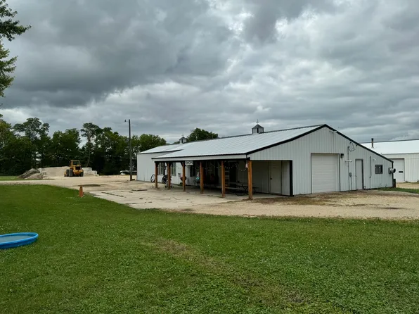 2506 Shaw Rd, West Brooklyn, IL 61378