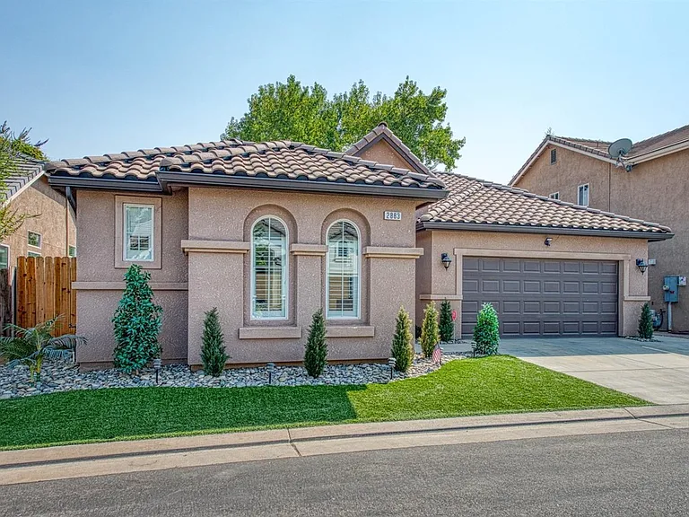 2883 Prato Ln — Photo 2
