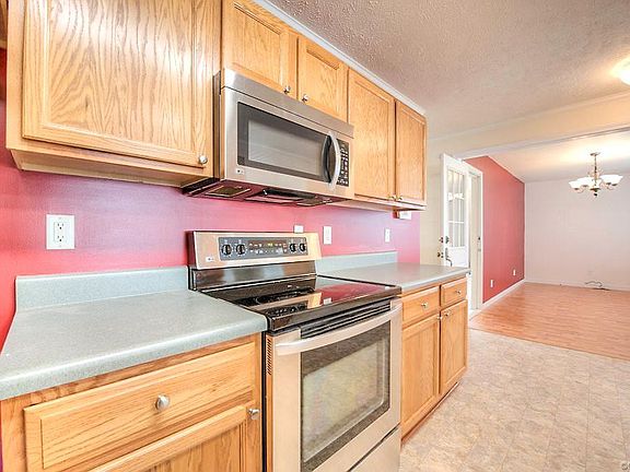 4th image of 1944 Greenstone Ct