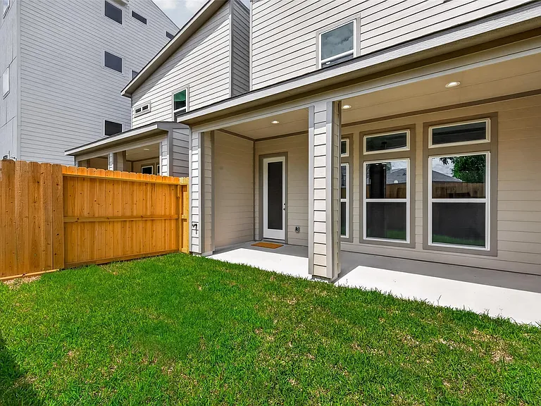 3514 Runnels St #B — Photo 36