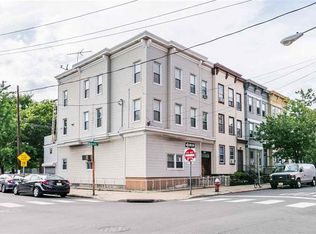 215 Brunswick St, Jersey City, NJ 07302