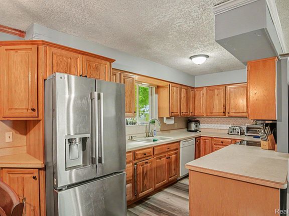4th image of 4425 Crampton Cir