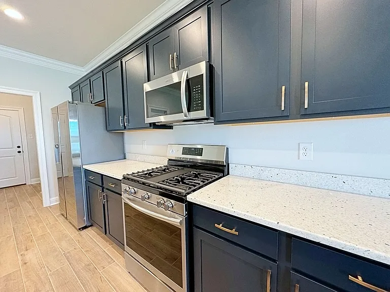 722 Bellegrove Square Ave — Photo 3