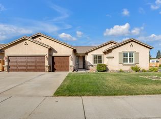 1059 Elk Hills Dr, Galt, CA 95632