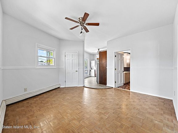 5th image of 272 Olympia Blvd