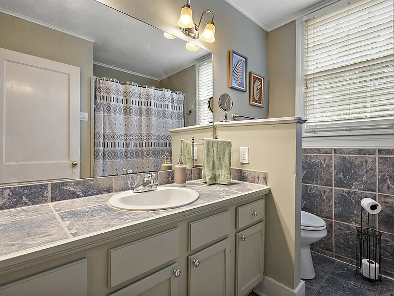 1733 Myrtle St #HOUSE — Photo 16