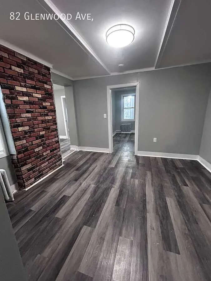 2 bed, $2,400 — Photo 4
