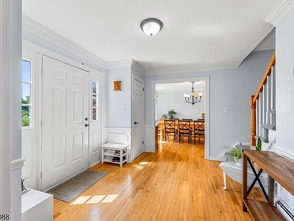 2nd image of 27 Maple Ln