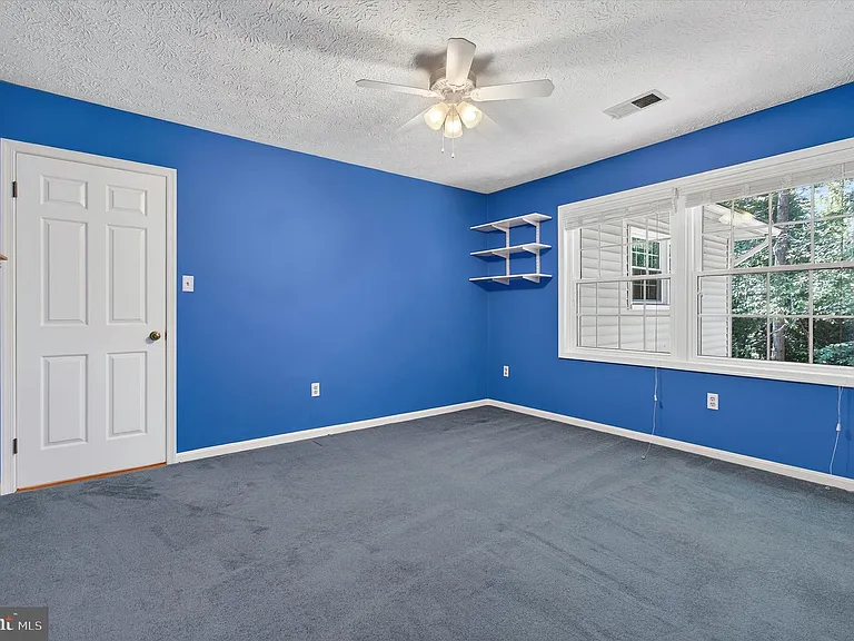 8405 Overlook St — Photo 23