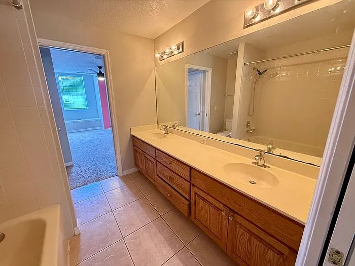 3421 Home Town Ln — Photo 16