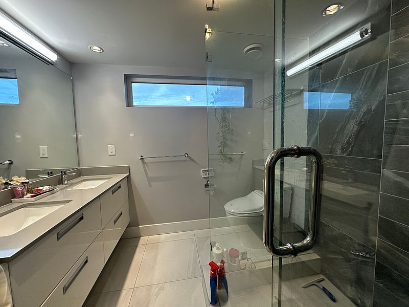 North Vancouver Townhouse for rent - 3 Bedrooms — photo 10