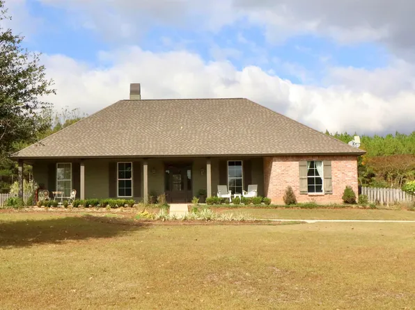 7041 Virginia Ln, Saint Francisville, LA 70775