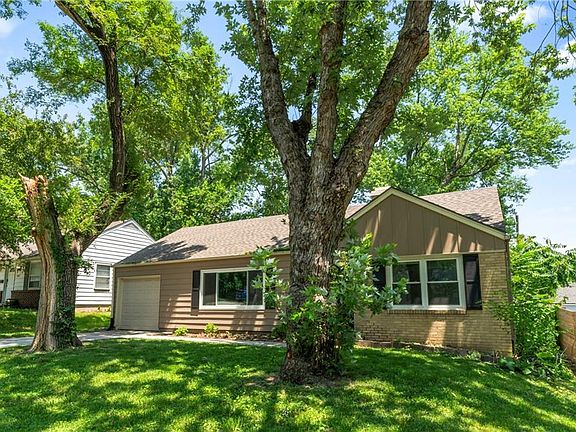 2nd image of 7511 Rainbow Dr
