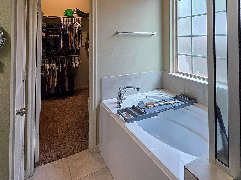 2025 Stubbs Dr — Photo 14