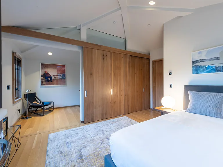 119 Woodside Ave — Photo 11