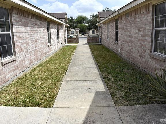2nd image of 301 W Albatross Ave