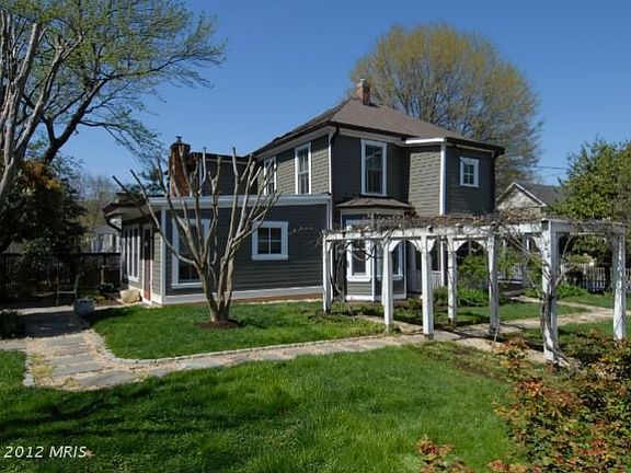 4th image of 3602 21st Ave N