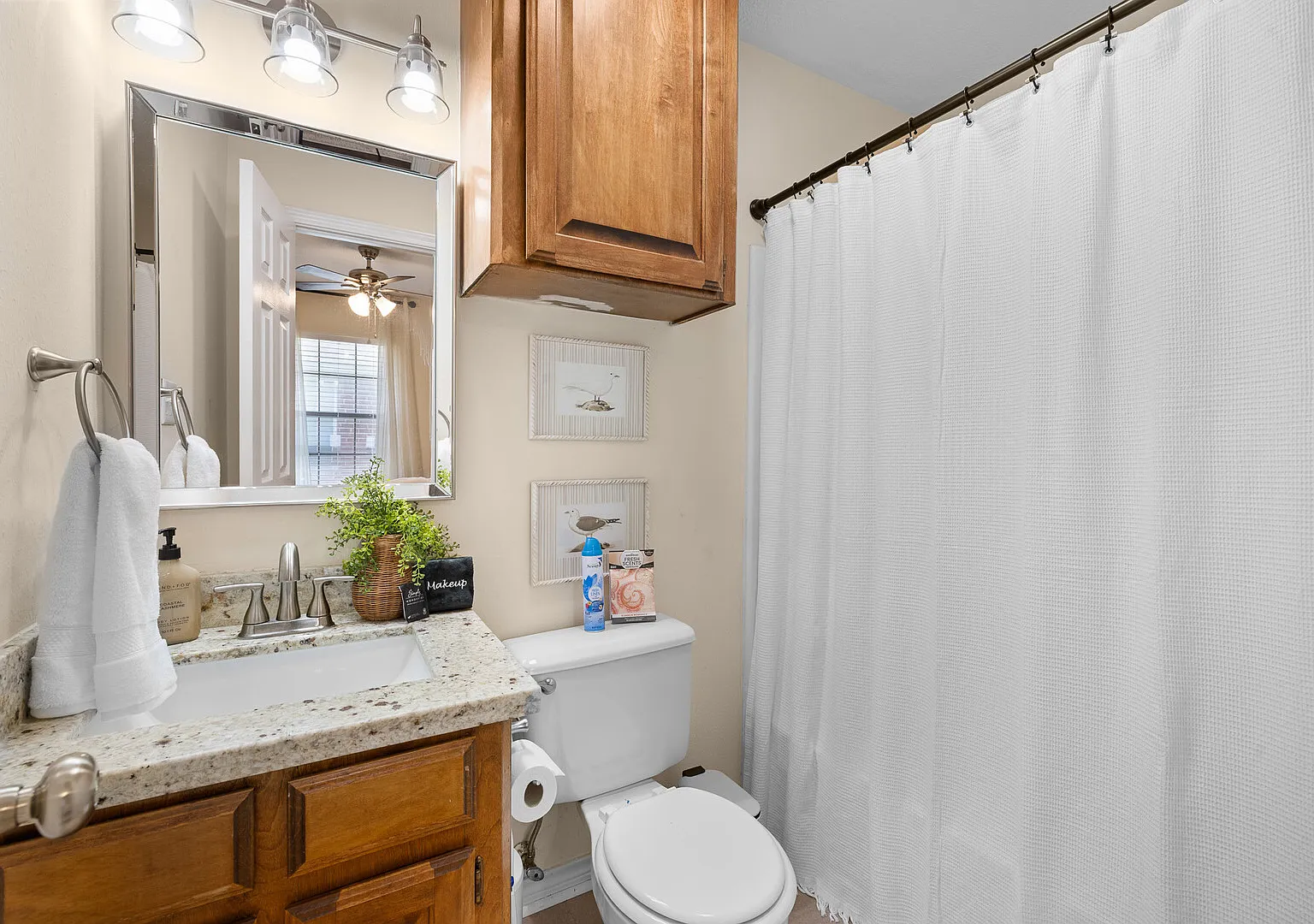Azalea Ct — Photo 2