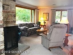 4th image of 348 Thomas Ave