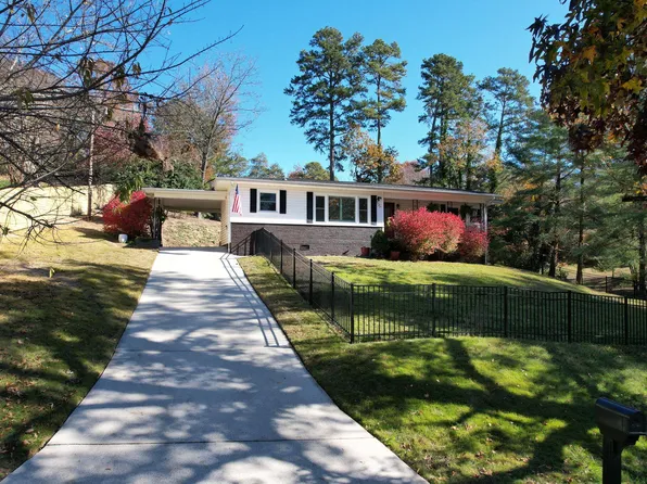 2589 Avalon Cir, Chattanooga, TN 37415