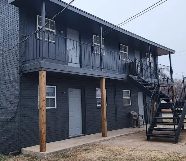 Building Photo - 2411 Muzzy St #4