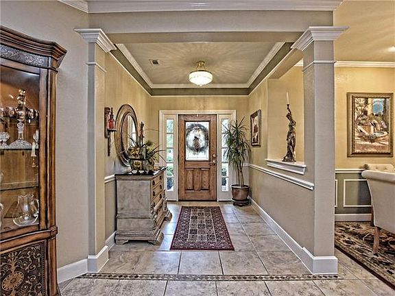 4th image of 211 River Rock Dr