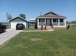 1006 Carolyn Rose Dr, Breaux Bridge, LA 70517