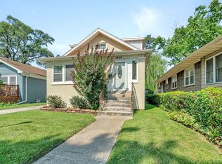 1920 S 6th Ave, Maywood, IL