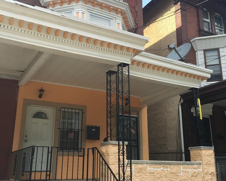 1st image of 5029 Chester Ave #3