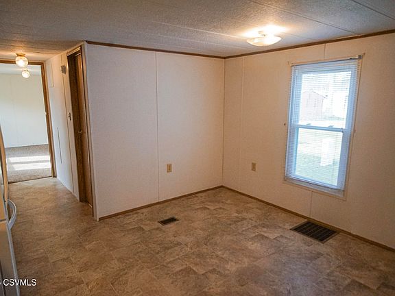 4th image of 334 Pine Cone Dr W
