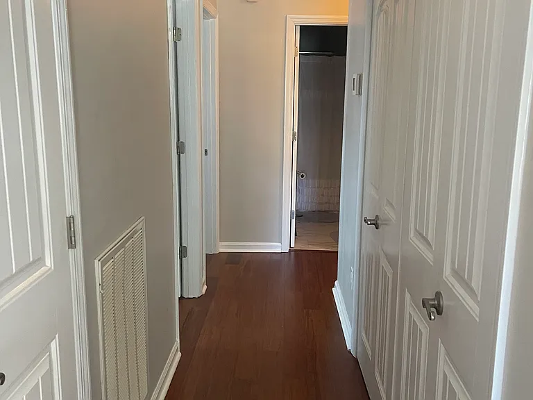 Tee Ct — Photo 15