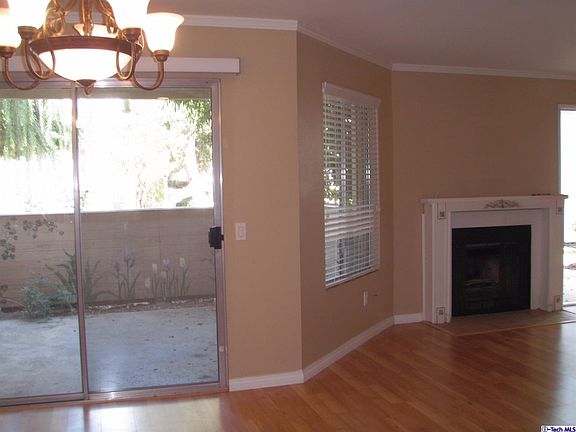 5th image of 18408 Hatteras St Unit 9