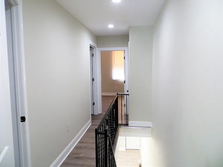1919 Pierce St — Photo 11