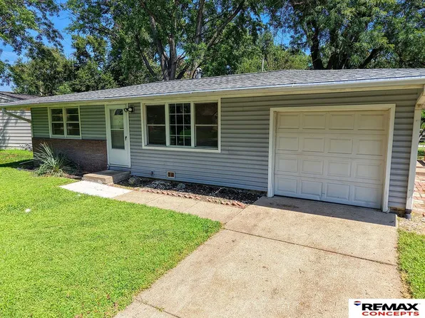4118 Dunn Ave, Lincoln, NE 68502