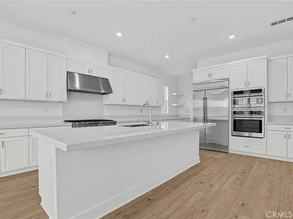 2025 Oreste Ln, Santa Paula, CA 93060