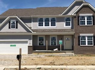 4443 Demorest Dr, Grove City, OH 43123