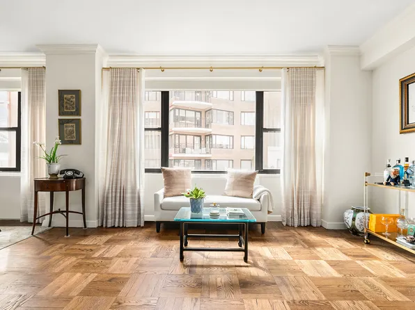 50 Sutton Place South image 2 of 16