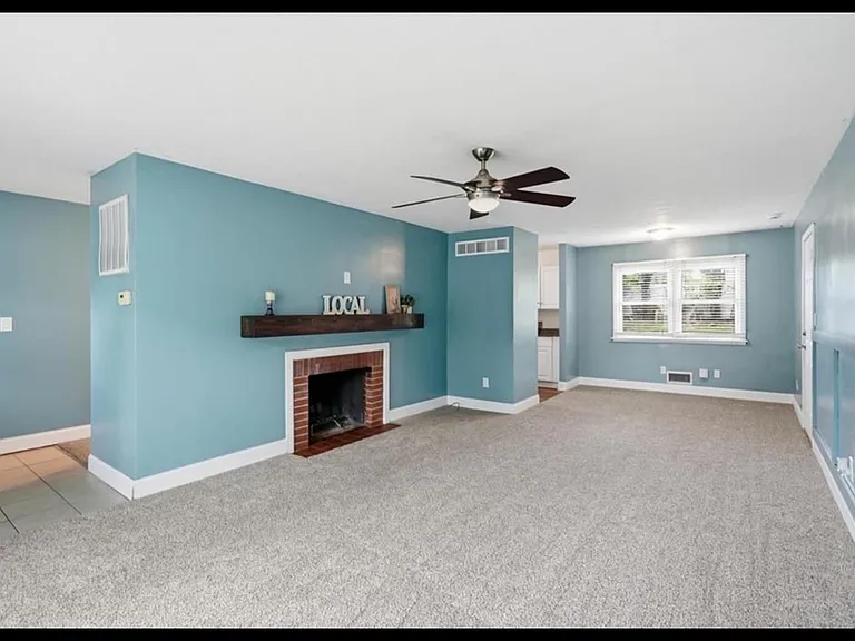 2902 W 7th St — Photo 6