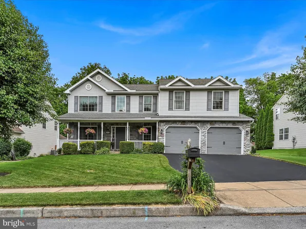 414 Mountain Blvd, Wernersville, PA 19565