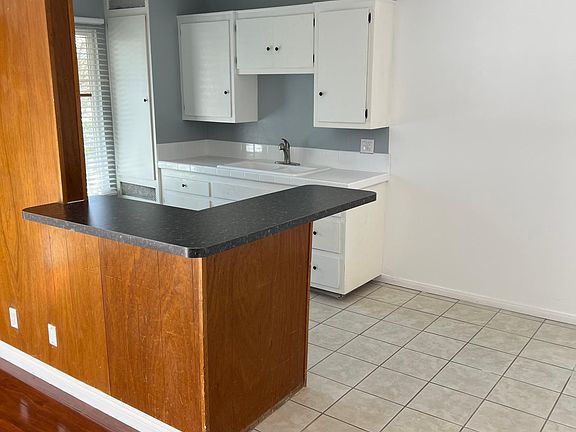 4th image of 2360 Mira Vista Ave APT 7