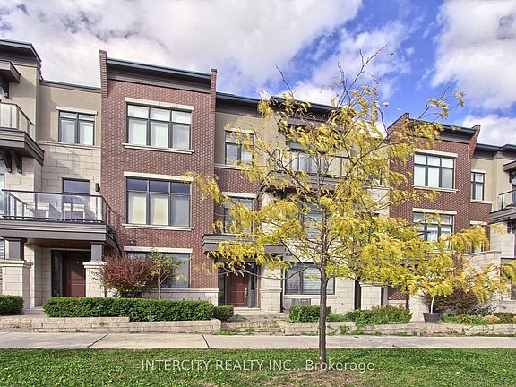 3rd image of 7 Adaskin Ave