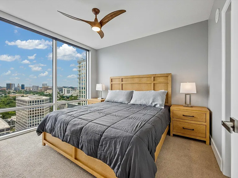 300 Bowie St #2805 — Photo 8