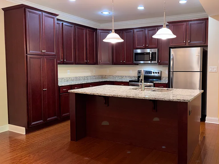 616 Lois Ln #616 — Photo 8